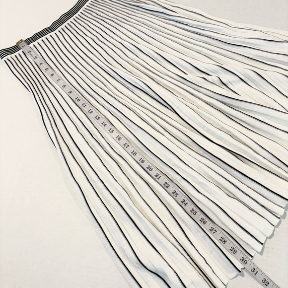 Jarbo Midi Skirt White Black Stripe Plisse Mircro Pleated Pull On Waist, Size 3 - Picture 11 of 12